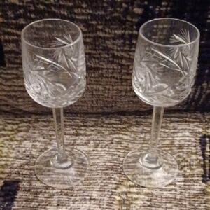 4/$80 Pinwheel Crystal Liqueur Glassware - Set Of 2